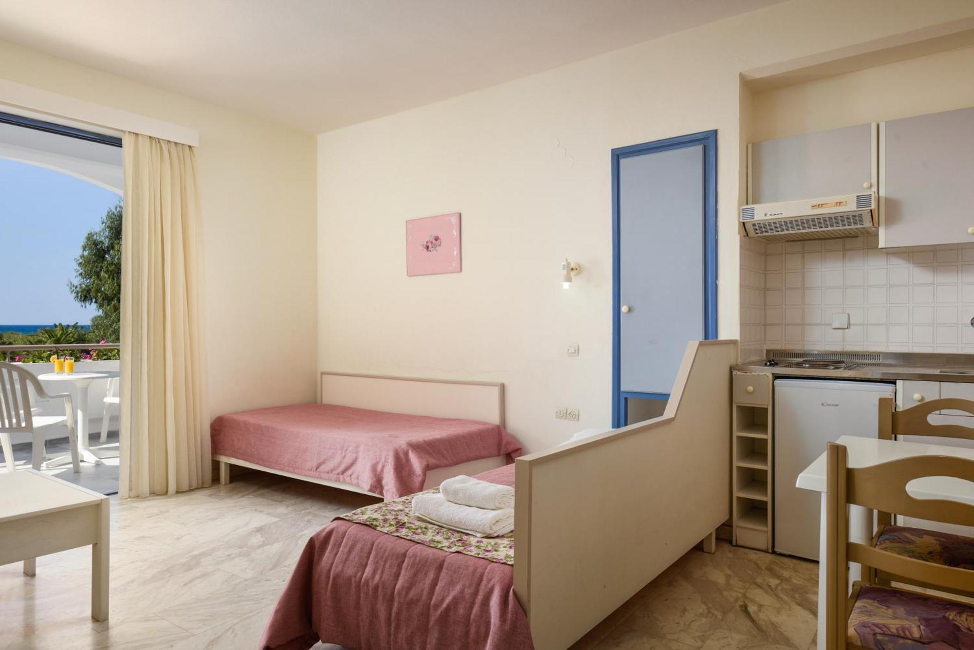Ariadne Hotel Платанес Стая снимка
