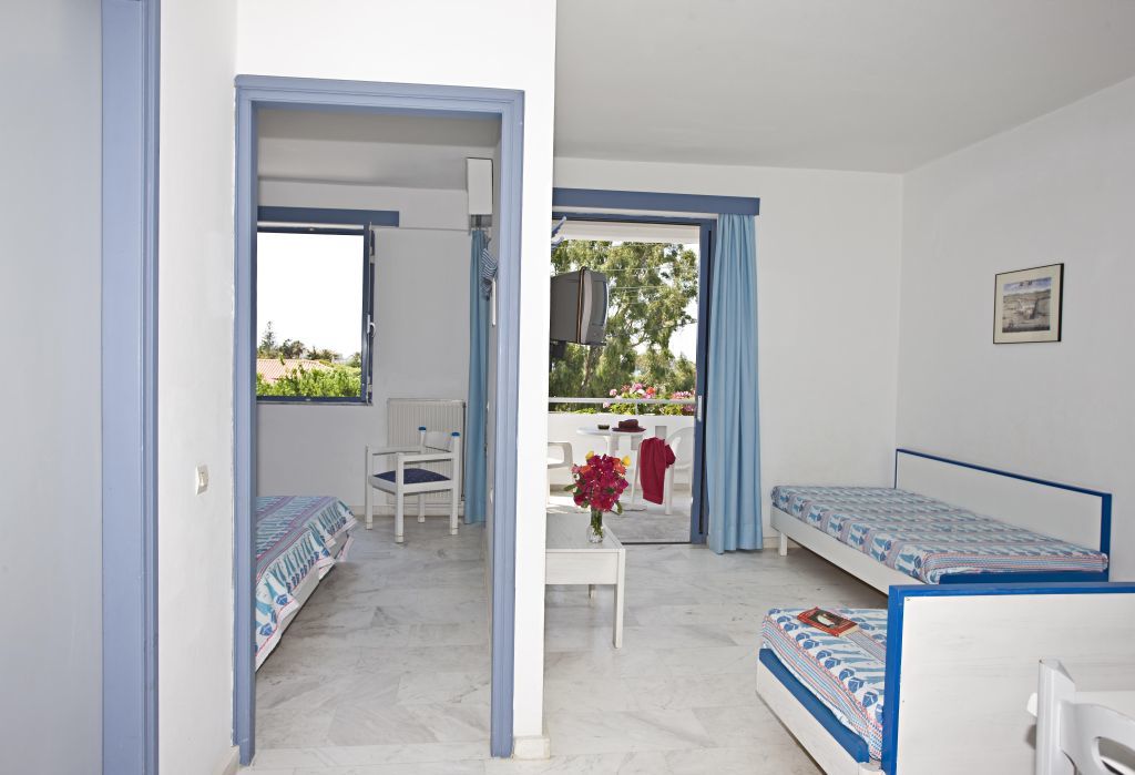 Ariadne Hotel Платанес Екстериор снимка